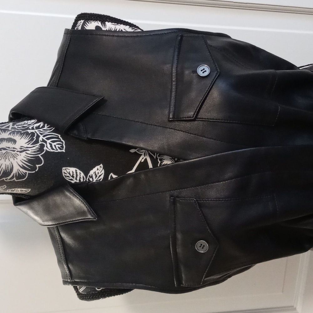 🆕️ 🖤Alice + Olivia🖤 - Black Lamb Leather Sleeveless Romper - Picture 6 of 16